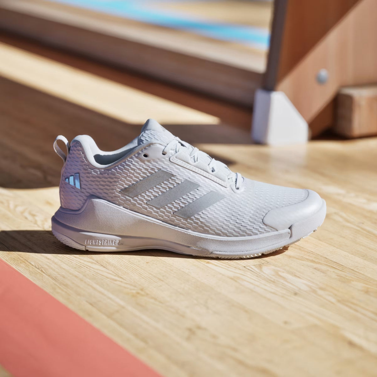 Adidas Crazyflight Indoor Volleyball Shoe White Silver Grey IG3970 Women Sz 8.5