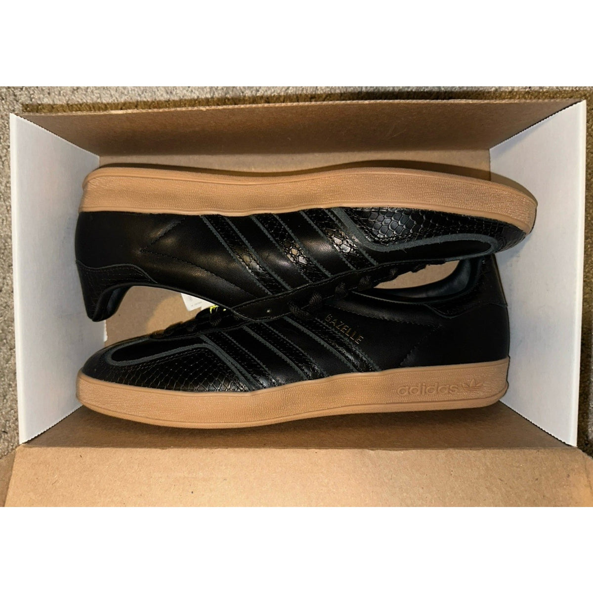 [IF1978] Men's Adidas GAZELLE INDOOR Core Black Gum Snakeskin Size 9