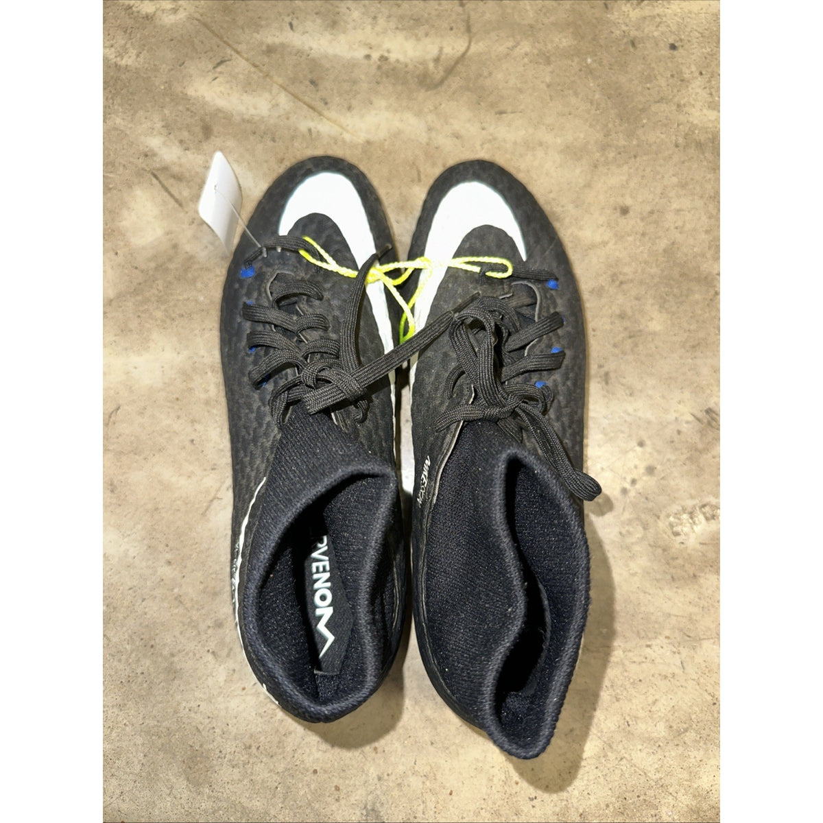 Nike Hypervenom Phelon 3 DF FG Soccer Cleats 917764-002 Black/White Mens 7.5