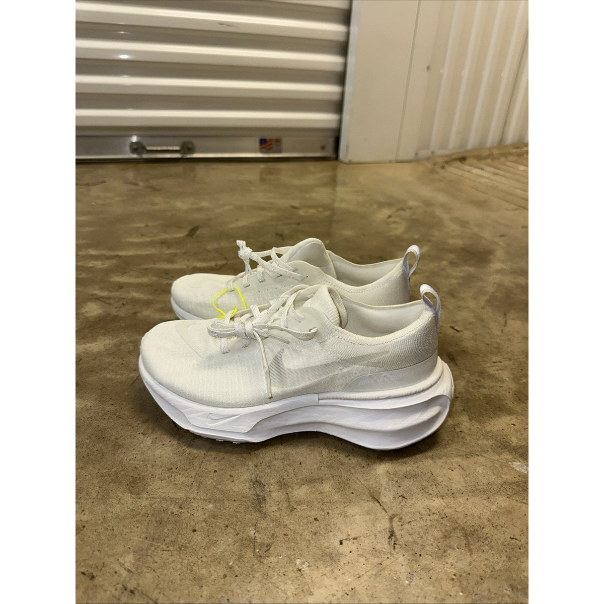 Size 6.5 - Nike ZoomX Invincible 3 White Photon Dust W