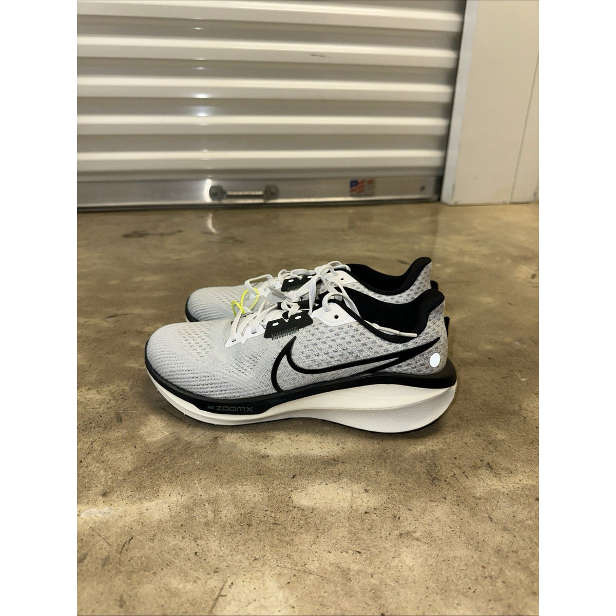 NEW Nike Vomero 17 ‘Platinum Vintage Green’ Mens Size 7.5 FB8502-104