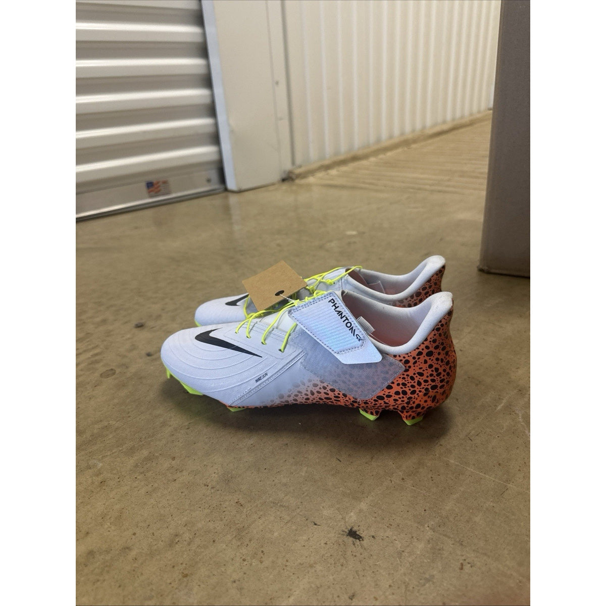 Size 10.5 - Nike Phantom GX 2 Academy EasyOn MG Electric Pack FN8199-900