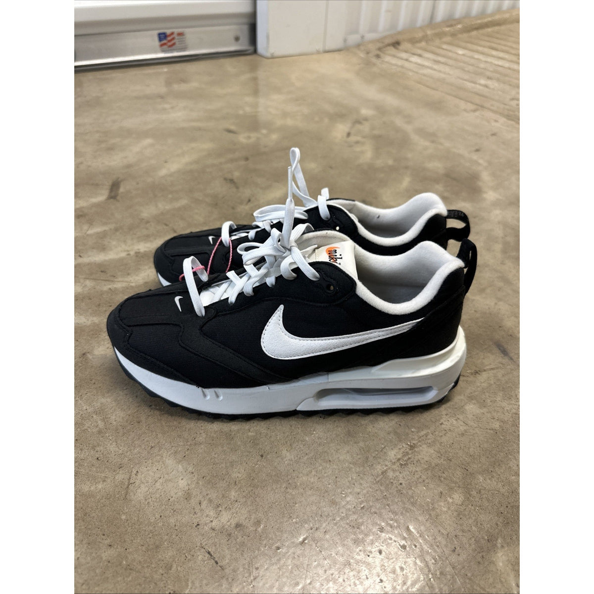 Size 7.5 - Nike Air Max Dawn Black Summit White Mens Shoes