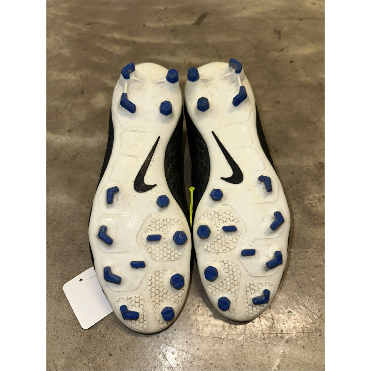 Nike Hypervenom Phelon 3 DF FG Soccer Cleats 917764-002 Black/White Mens 7.5