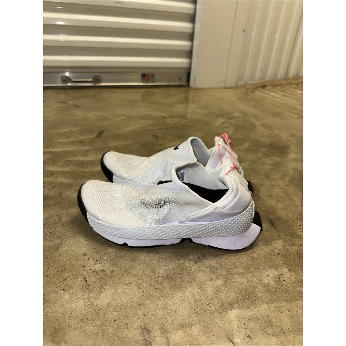 Nike Wmns Go Flyease White Black Women Slip On Casual Lifestyle Shoes Size 7.5