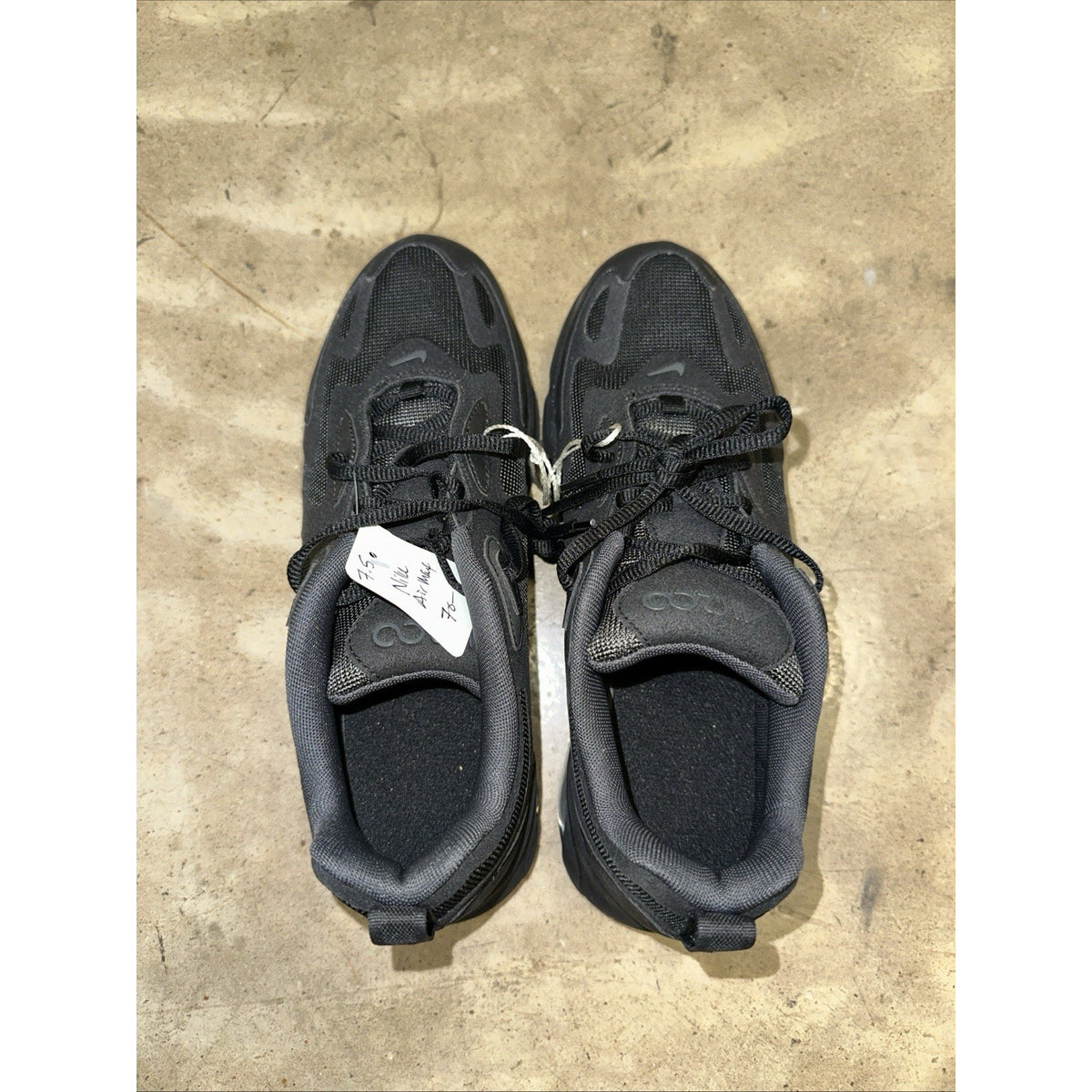 Nike Air Max Shoe Kids 7Y 200 Triple All Black Casual AT5627-001 Running Work