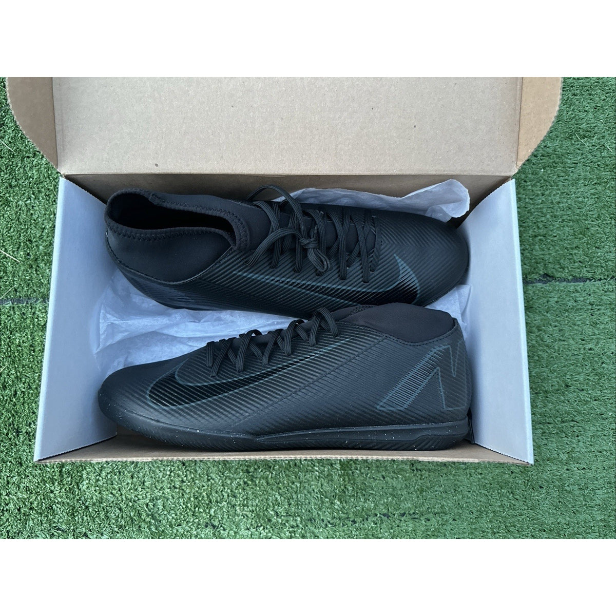 Nike Superfly 10 Club Indoor Court Black FQ8315-002 - Size 12 Mens