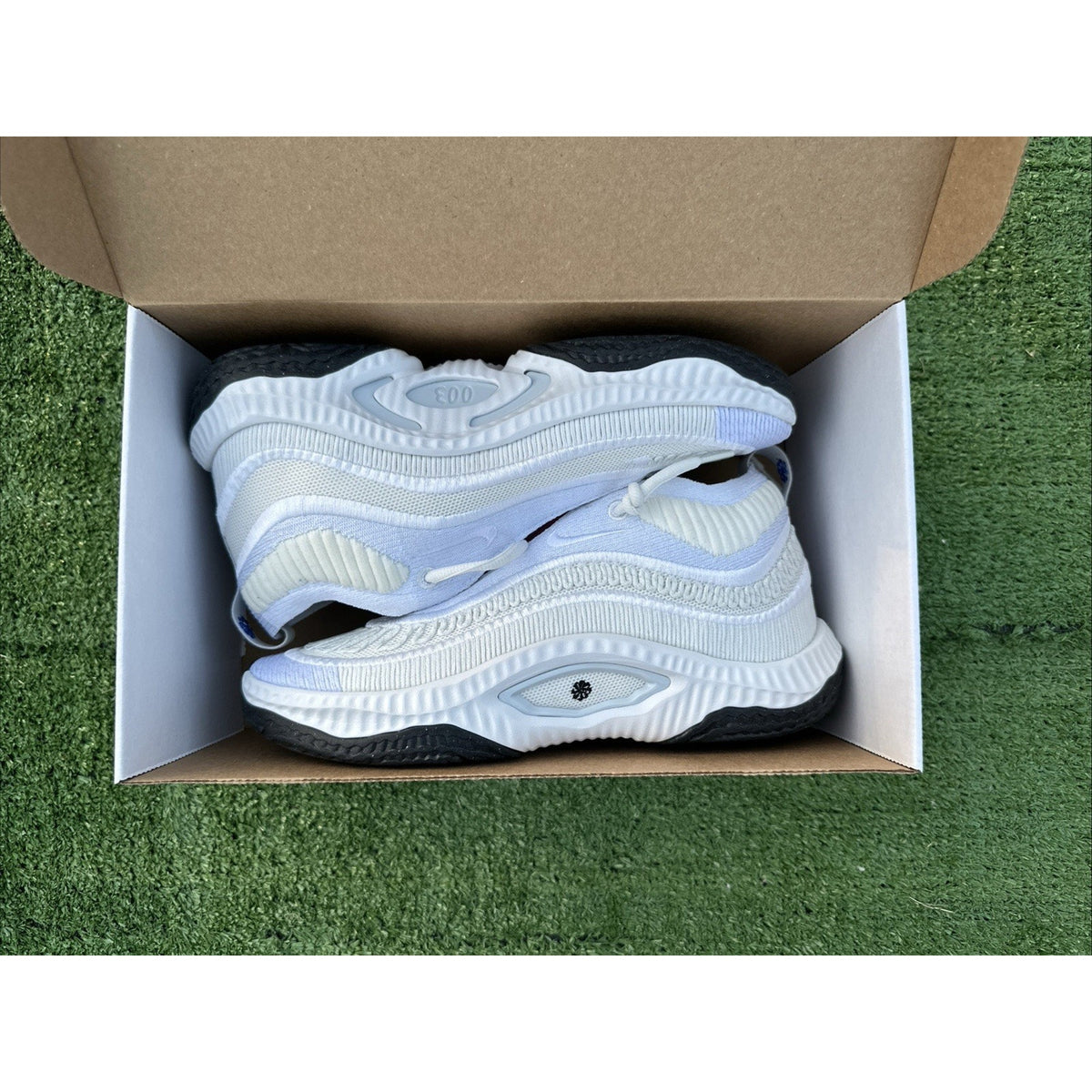 Size 8.5 Nike Cosmic Unity 3 'Summit White' DV2757 100