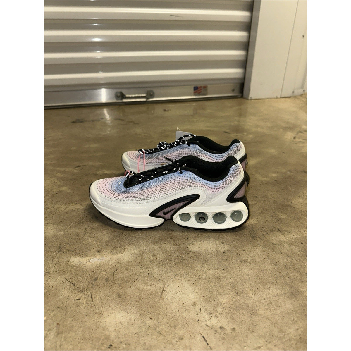 Nike Air Max Dn Premium Women’s Size 6 Off Noir Pink Foam Dawn